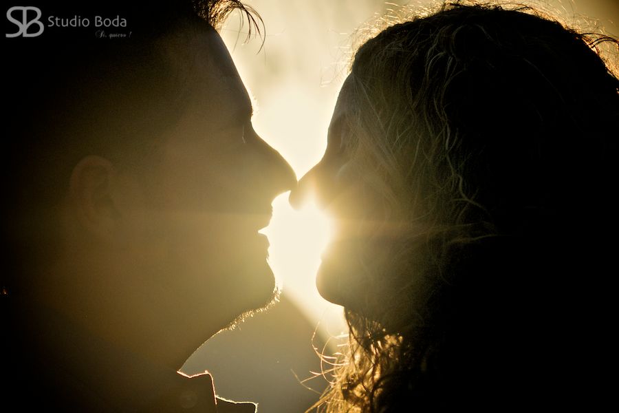 mejores-fotos-de-boda-20112 novios contraluz exteriores