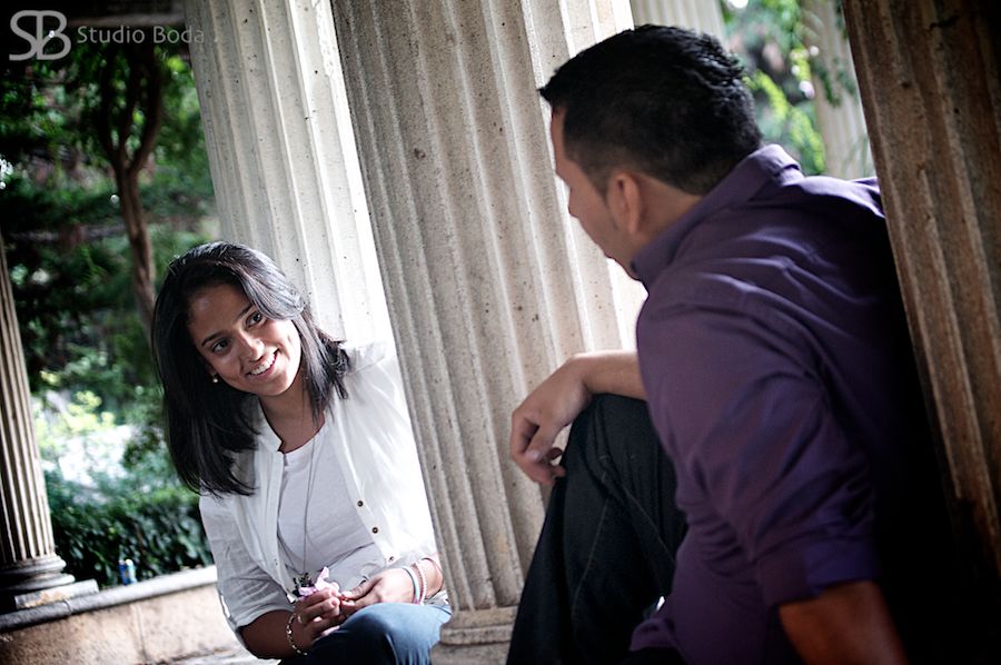mejores-fotos-de-boda-201123 novios en el parque